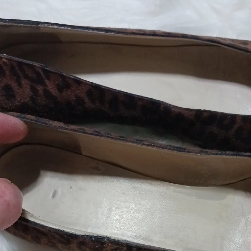 Salvatore Ferragamo Brown Leather Flats - Picture 6 of 8